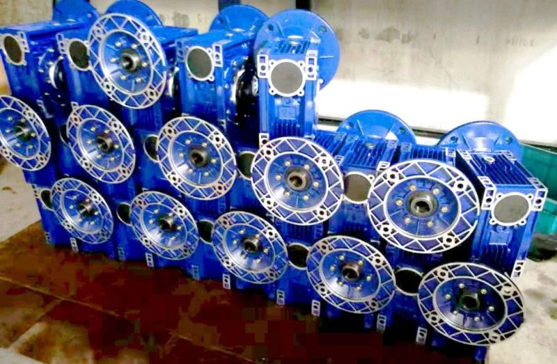 Worm Gear Reducer RV50 with Double Shaft High Torque Speed Reducer Flange 56c Speed Reducer Gearbox Ratio 20-1 for Various Mechanical Equipment