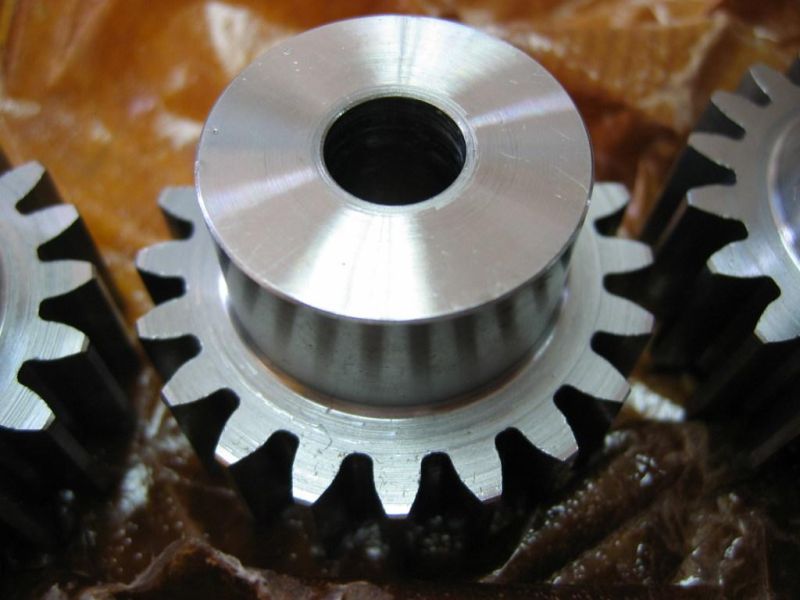 Mighty Stock Spur Gear M1-M6 Z15 Z20 Helical Gear Grinding Reducer Gear