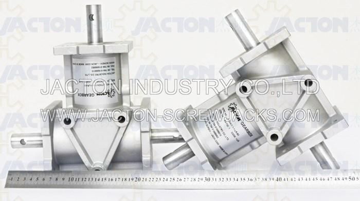 Best 90 Degree Drive Shaft Gearbox, Three Output Shaft and Single Input Gearbox Price