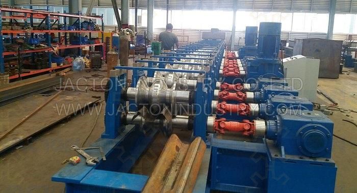 Right Angle Gear Box Transmission for Highway Guardrail Roll Forming Machine Automatically Punching and Cutting Easy to Operate and Meatainess