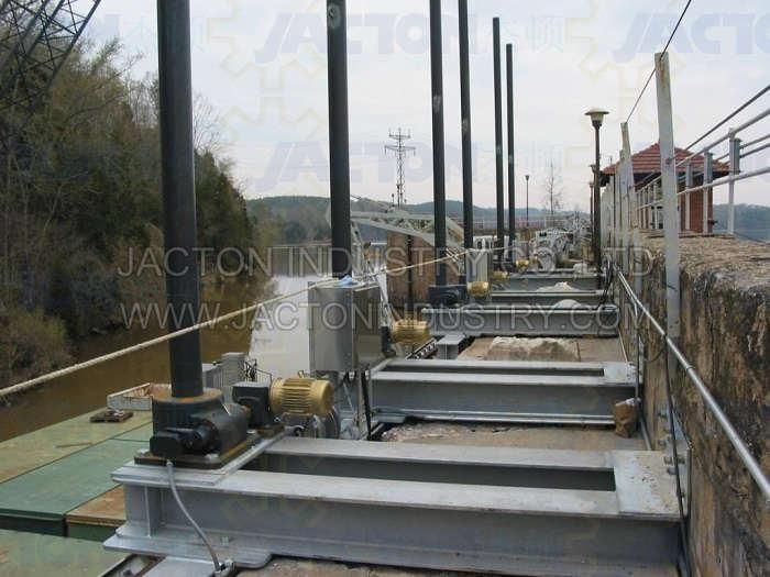 Screw Jack Gear Box Lift Hoist for Irrigation Sluice Gates Double Lifting Device for Sluice Gates Lifting Mechanism for a Water Gate