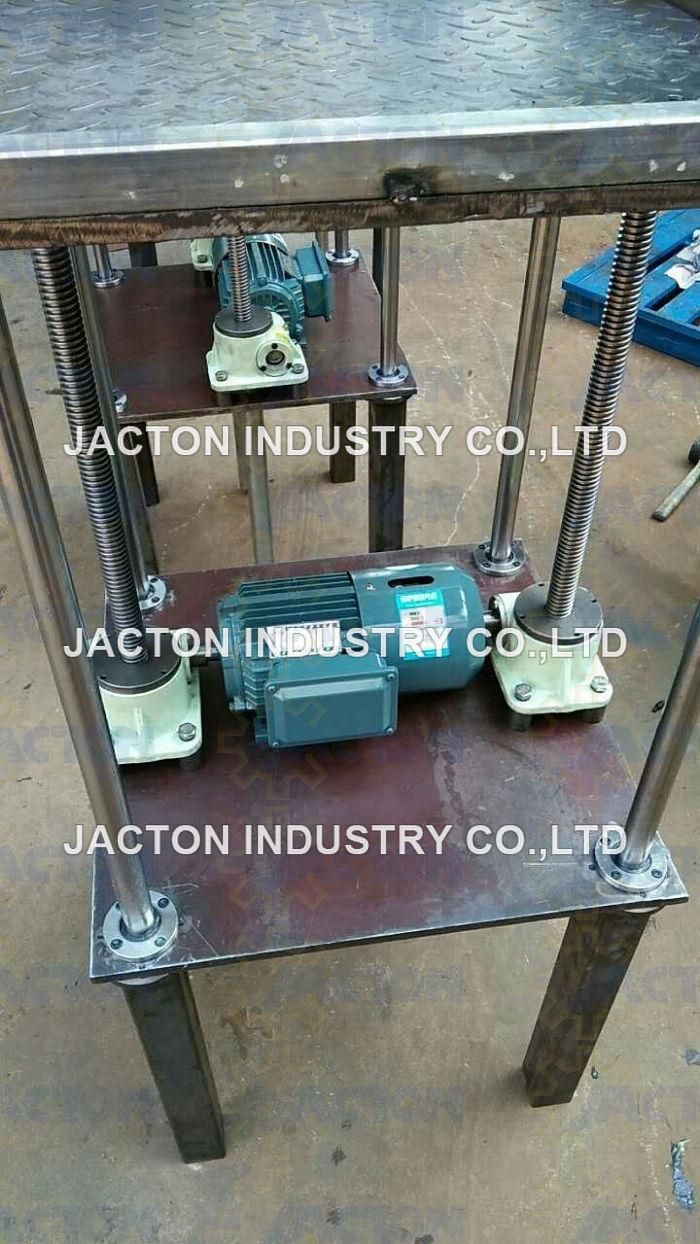 Germany Customers Use Jacton Positioning System with Jack Screws, Motor and Gearbox Coupler for Lift System for Their Equipments