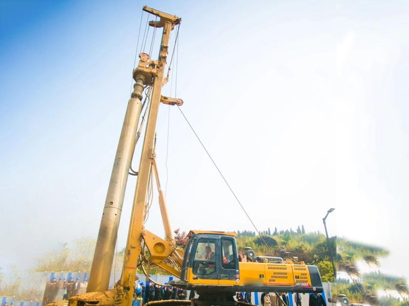 Diameter 1.8m Drilling Depth 65m Rotary Drilling Rig (XR200E)