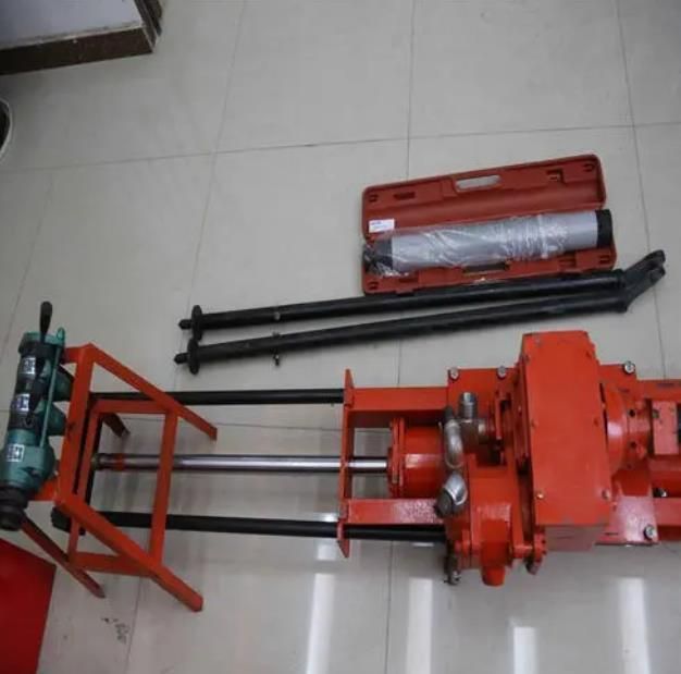 Portable Pneumatic DTH Drilling Rig for Hard Rocks or Earth 20-30m