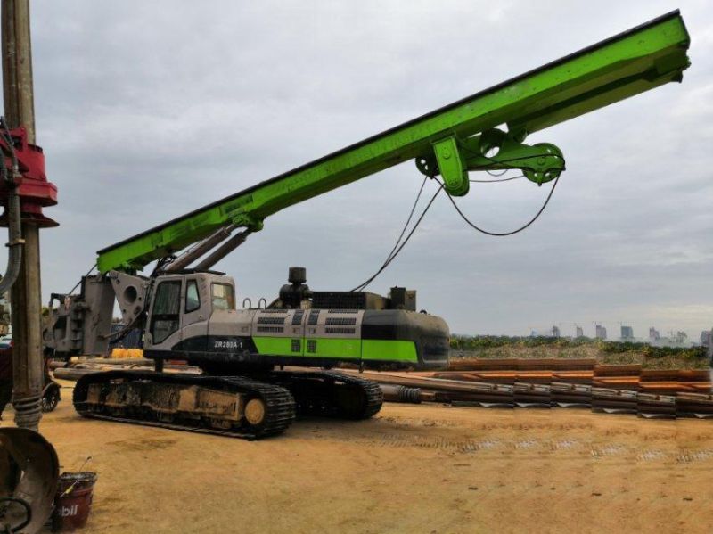 Zoomlion Rotary Drilling Rig with 62m Max. Drilling Depth (ZR185C-3)