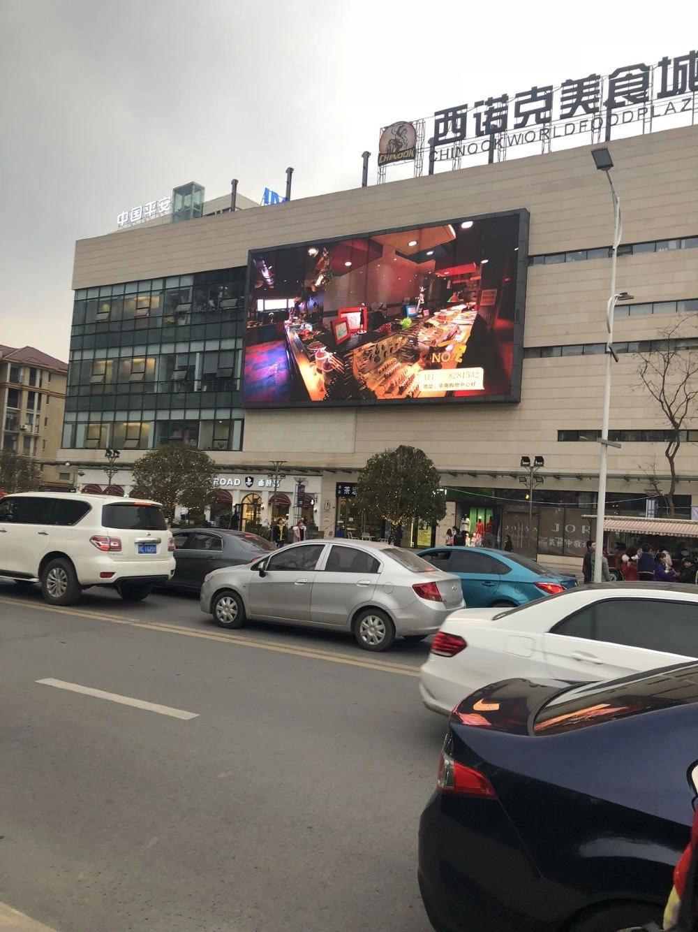 5500nit SMD Full Color LED Display P6 Outdoor LED Billboard