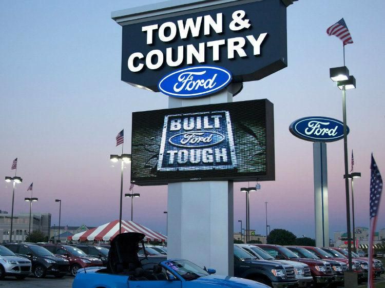 P6 Outdoor 7000CD LED Display Video Wall for Advertising Sign