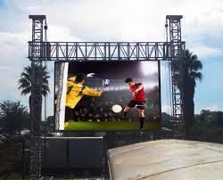 800W/M^2 Fws Cardboard, Wooden Carton, Flight Case Outdoor LED Display with CE