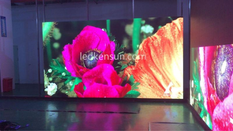 Icn2038+2012 Indoor LED Display High Quality P2.6 LED Video Wall Screen