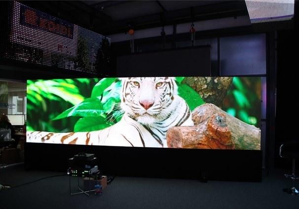 Simple Cabinet Lightweight LED Video Wall Screen Fixed P5 Indoor LED Display for Shop Store