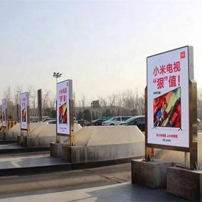 P3.33 P4 P5 P6 Outdoor Lamp Post Pole LED Screen Display for Street Advertising