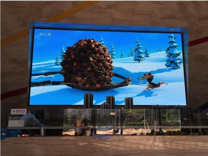 High Brightness Outdoor Indoor LED Advertising Display Screens (P2.5 P3 P4 P5 P6 P8 P10 Optional)