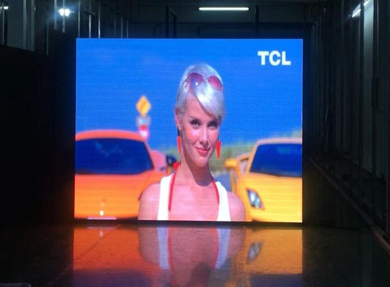 China Factory Large Full Color Outdoor LED Screen with Die-Casting Aluminum 500mmx1000mm