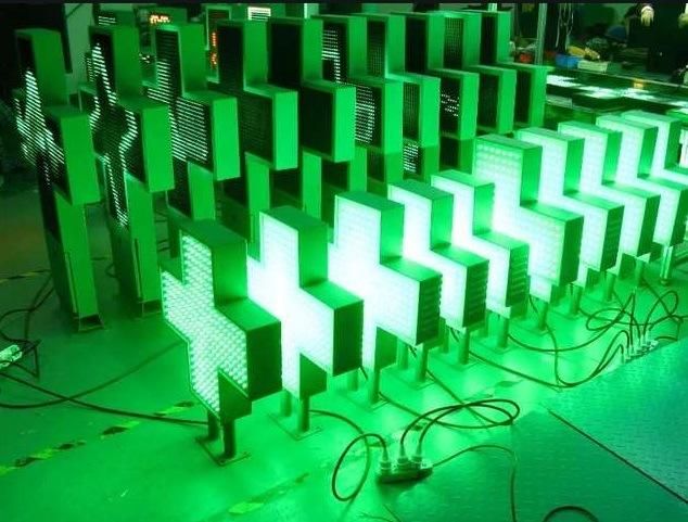 Remote Control P10 Outdoor Single Color Pharmacy Cross LED Display