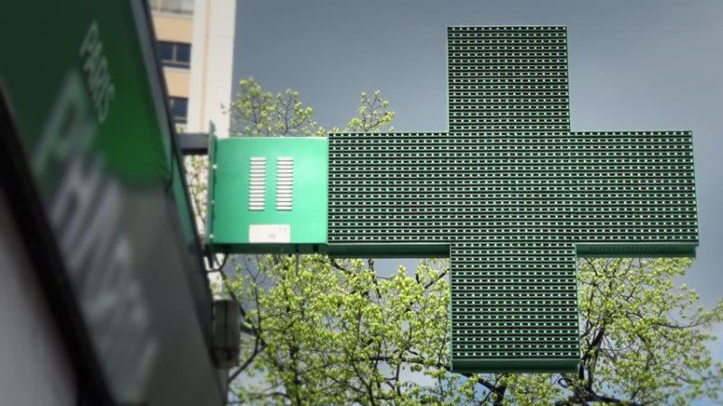 P16 DIP546 Green 2side 768*768 LED Display Cross LED Sign for Pharmacy