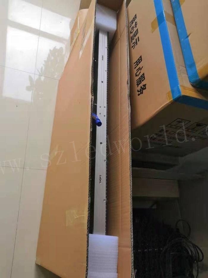 LED Transparent Display Indoor / Outdoor Glass Screen with P3.9-P7.8