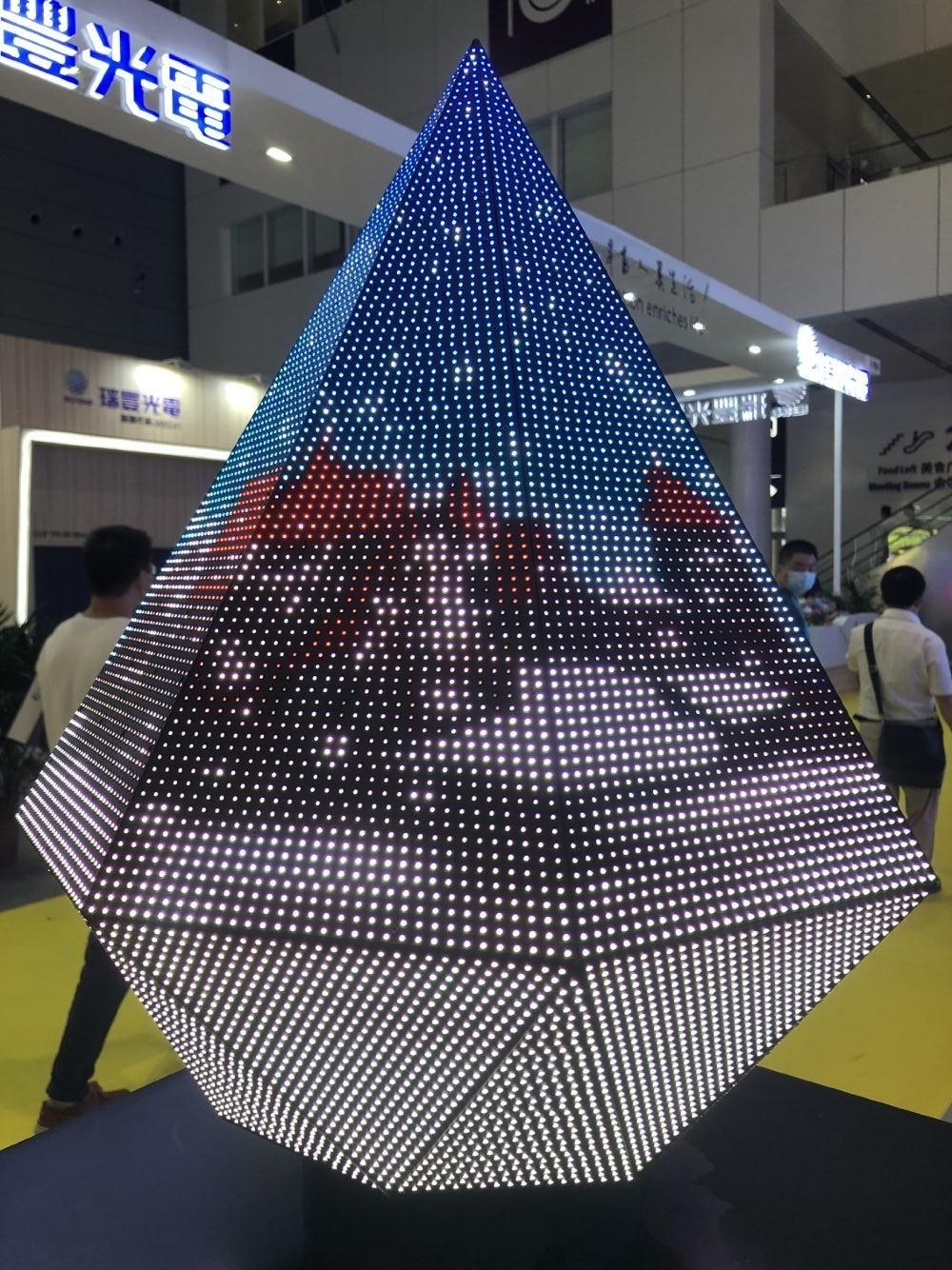 Indoor P6 SMD Full Color LED Display Tower Shape LED Panel