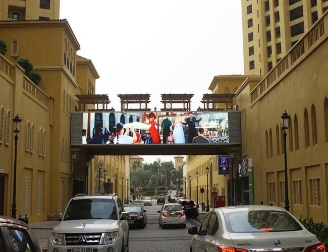 Full Color P2.9 HD Slim Panel 500X500 SMD Full Color Outdoor LED Display