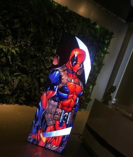 P2.5 Full Color Panel LED Display Stand Advertising Screen