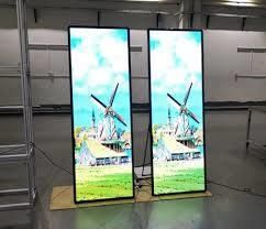 Indoor Digital Advertising HD P2.5 LED display Poster